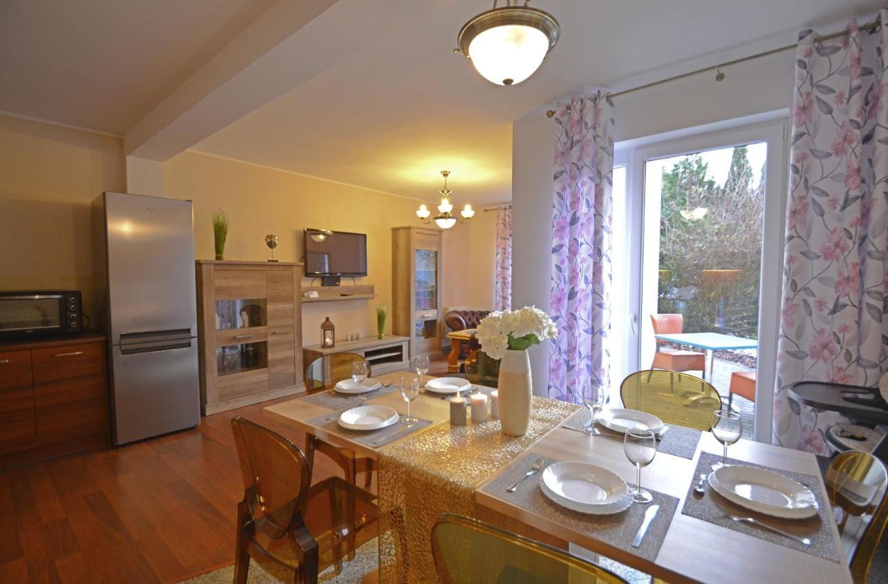 Świnoujście Apartamenty Bryza-Komandorska - Family Home - Parking מראה חיצוני תמונה